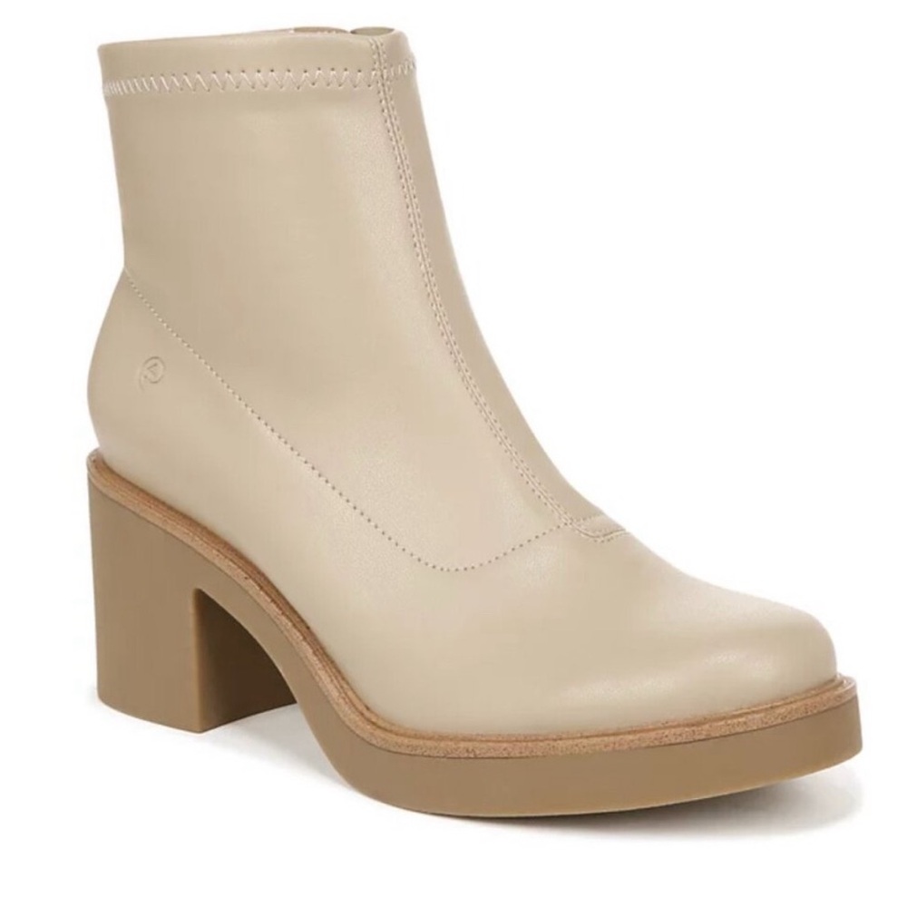 LifeStride Remix Dover Stretch heeled boots 7.5 in Taupe